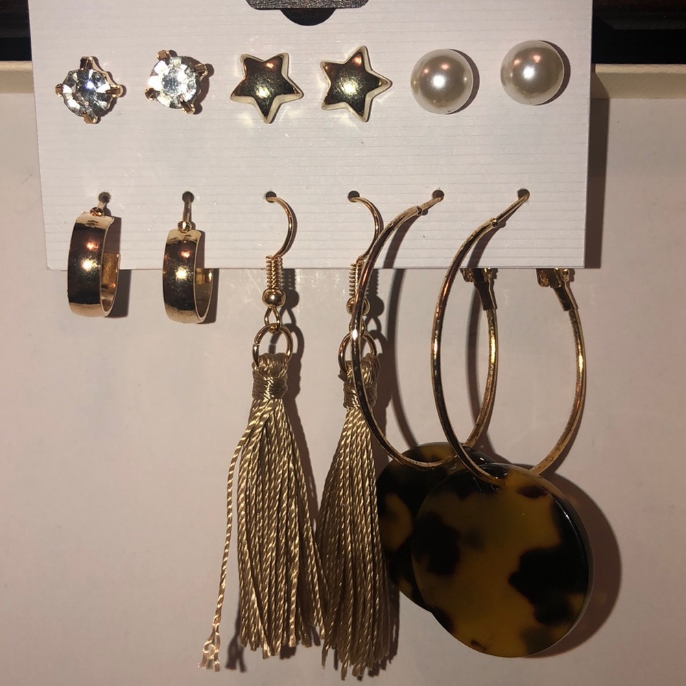 Fashion Earrings 6ct